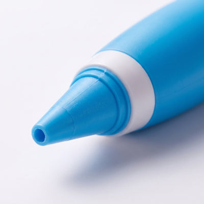 Close-up of skin tag removal applicator tip detail
